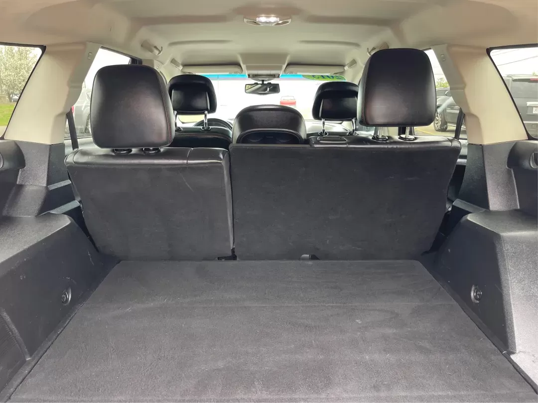 2015 Dodge Journey R/T (3C4PDDEG0FT) with an 3.6L V-6 DOHC engine, located at 1184 Kauffman Ave, Fairborn, OH, 45324, (937) 908-9800, 39.807072, -84.030914 - 2015 Dodge Journey R/T - Photo#10