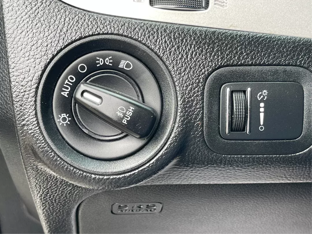 2015 Dodge Journey R/T (3C4PDDEG0FT) with an 3.6L V-6 DOHC engine, located at 1184 Kauffman Ave, Fairborn, OH, 45324, (937) 908-9800, 39.807072, -84.030914 - 2015 Dodge Journey R/T - Photo#15