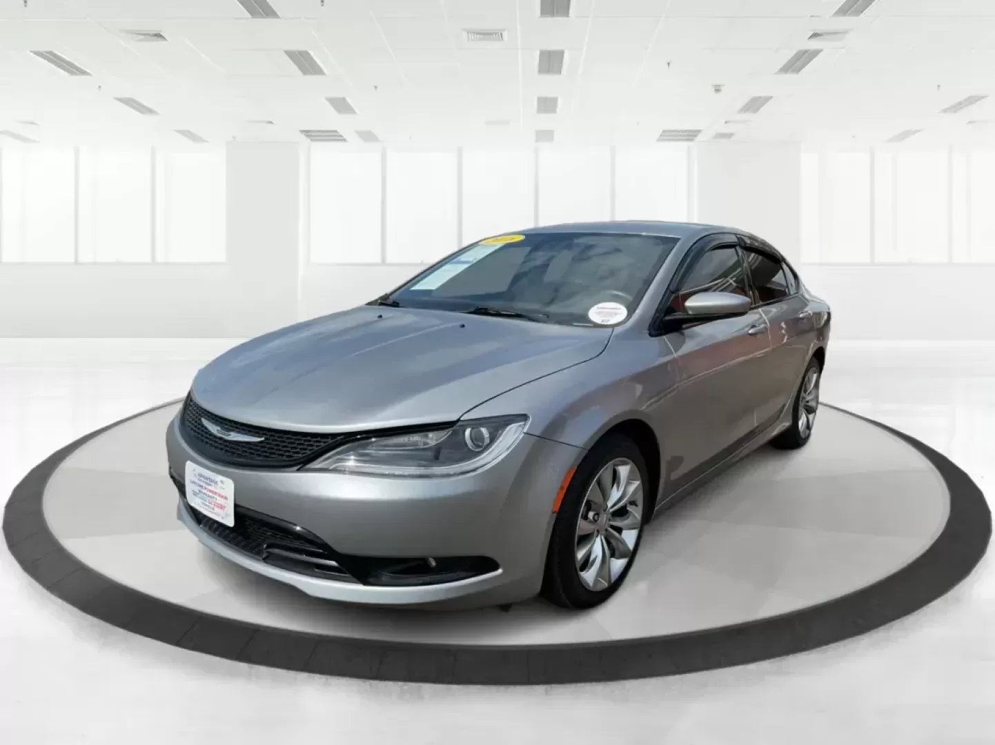 2016 Chrysler 200 S (1C3CCCDG8GN) with an Pentastar 3.6L V-6 DOHC engine, located at 401 Woodman Dr, Riverside, OH, 45431, (937) 908-9800, 39.760899, -84.123421 - Photo#7
