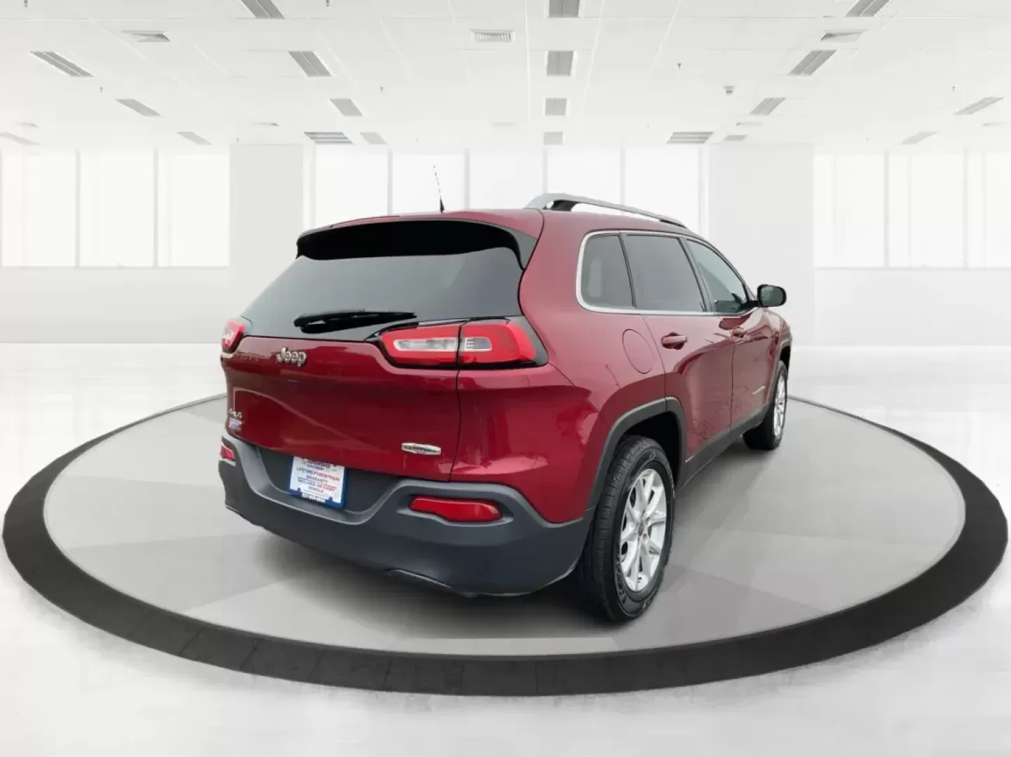 2017 Jeep Cherokee Latitude 4x4 (1C4PJMCB8HW) with an Pentastar 3.2L V-6 DOHC engine, located at 1099 N County Rd 25A, Troy, OH, 45373, (937) 908-9800, 40.057079, -84.212883 - Photo#2