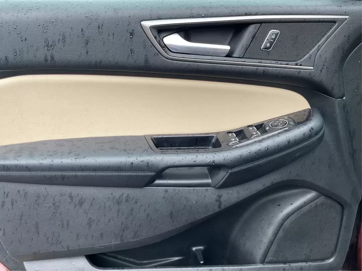 2016 Ford Edge SEL (2FMPK4J92GB) with an Other engine, located at 1099 N County Rd 25A, Troy, OH, 45373, (937) 908-9800, 40.057079, -84.212883 - Photo#18