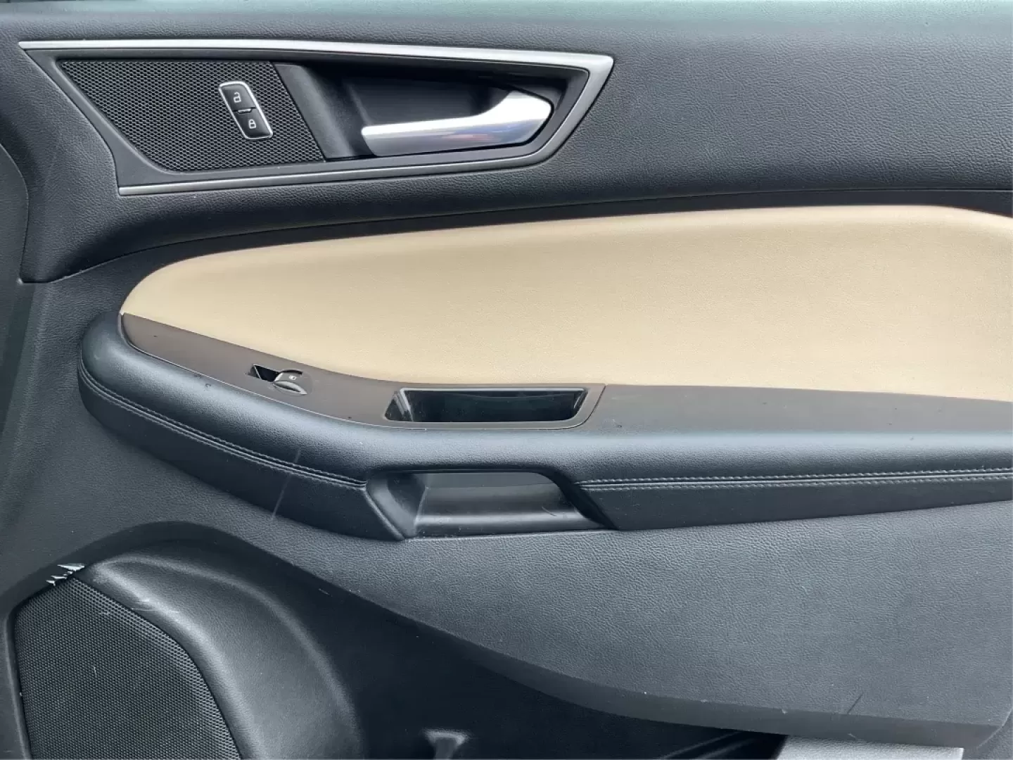 2016 Ford Edge SEL (2FMPK4J92GB) with an Other engine, located at 1099 N County Rd 25A, Troy, OH, 45373, (937) 908-9800, 40.057079, -84.212883 - Photo#19
