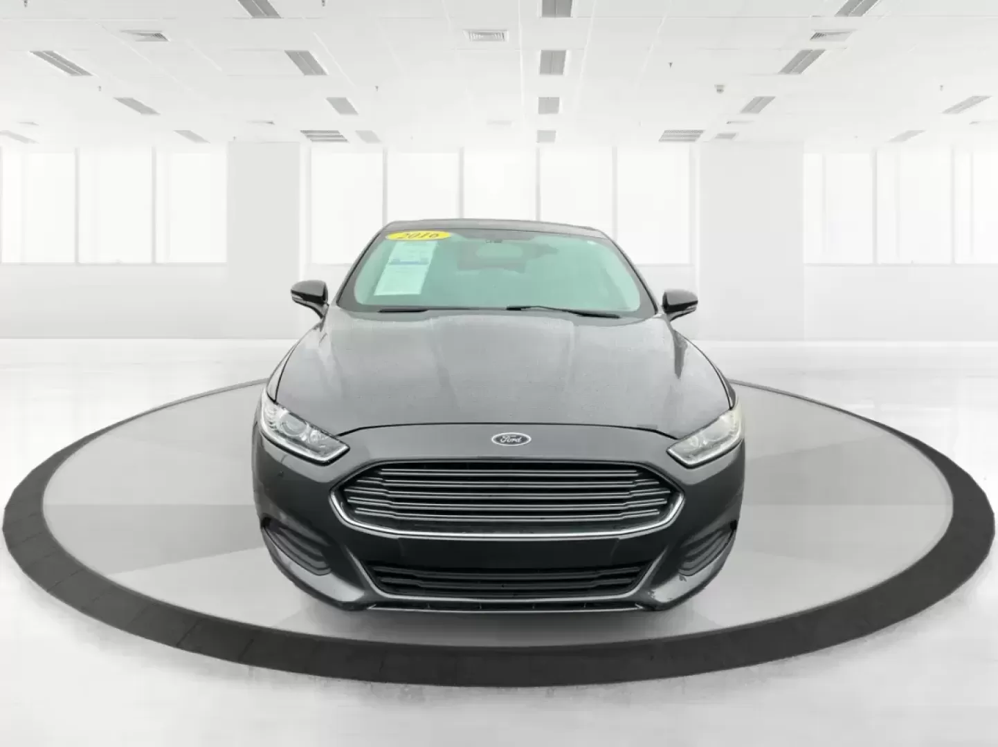 2016 Ford Fusion SE (3FA6P0H79GR) with an Other engine, located at 4508 South Dixie Dr, Moraine, OH, 45439, (937) 908-9800, 39.689976, -84.218452 - Photo#6