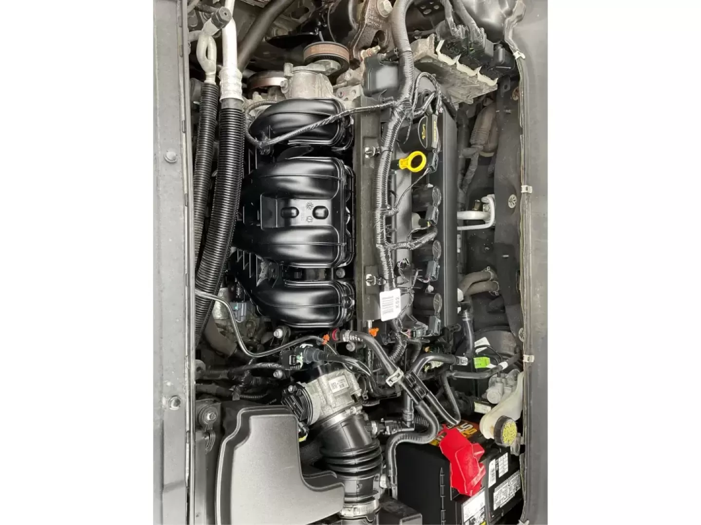 2016 Ford Fusion SE (3FA6P0H79GR) with an Other engine, located at 4508 South Dixie Dr, Moraine, OH, 45439, (937) 908-9800, 39.689976, -84.218452 - Photo#10
