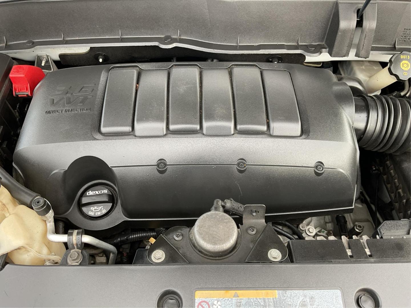 2016 Chevrolet Traverse 1LT (1GNKVGKD8GJ) with an 3.6L V-6 gasoline direct injection engine, located at 1230 East Main St, Xenia, OH, 45385, (937) 908-9800, 39.688026, -83.910172 - Photo#10