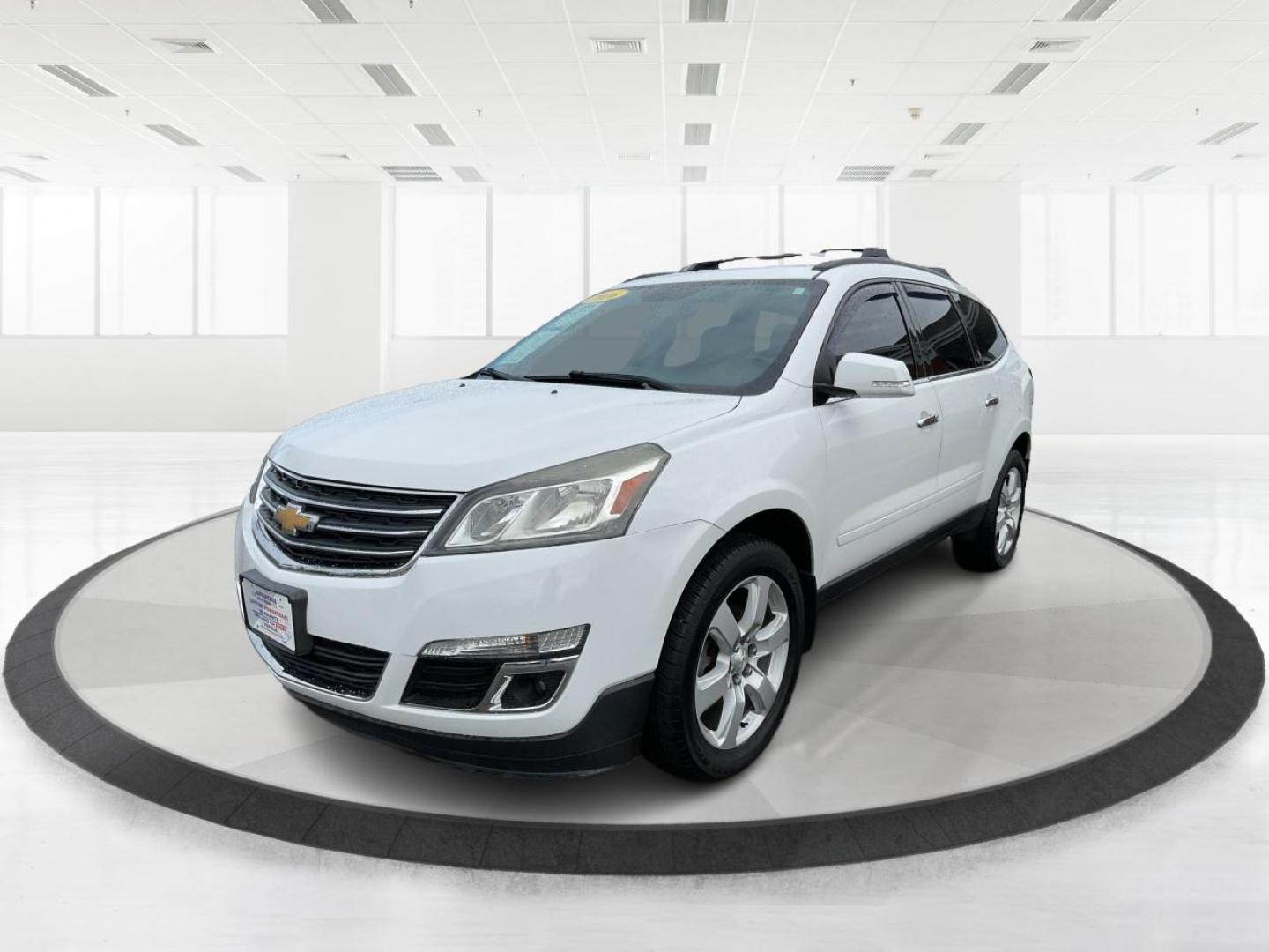 2016 Chevrolet Traverse 1LT (1GNKVGKD8GJ) with an 3.6L V-6 gasoline direct injection engine, located at 1230 East Main St, Xenia, OH, 45385, (937) 908-9800, 39.688026, -83.910172 - Photo#7