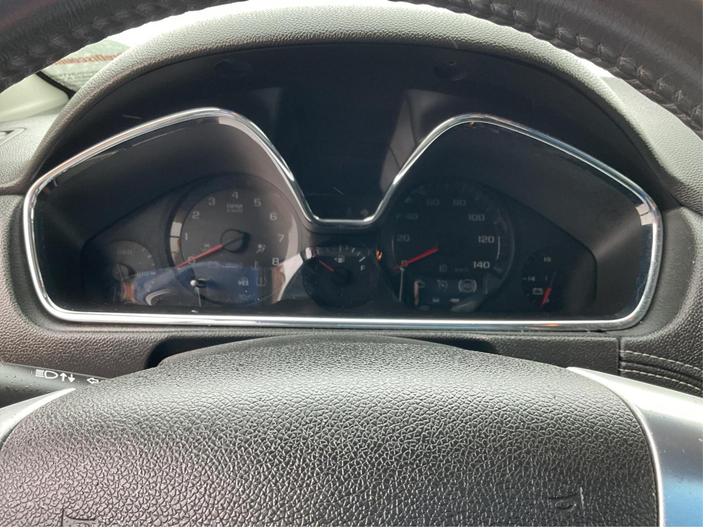2016 Chevrolet Traverse 2LT (1GNKVHKD1GJ) with an 3.6L V-6 gasoline direct injection engine, located at 4508 South Dixie Dr, Moraine, OH, 45439, (937) 908-9800, 39.689976, -84.218452 - Photo#14