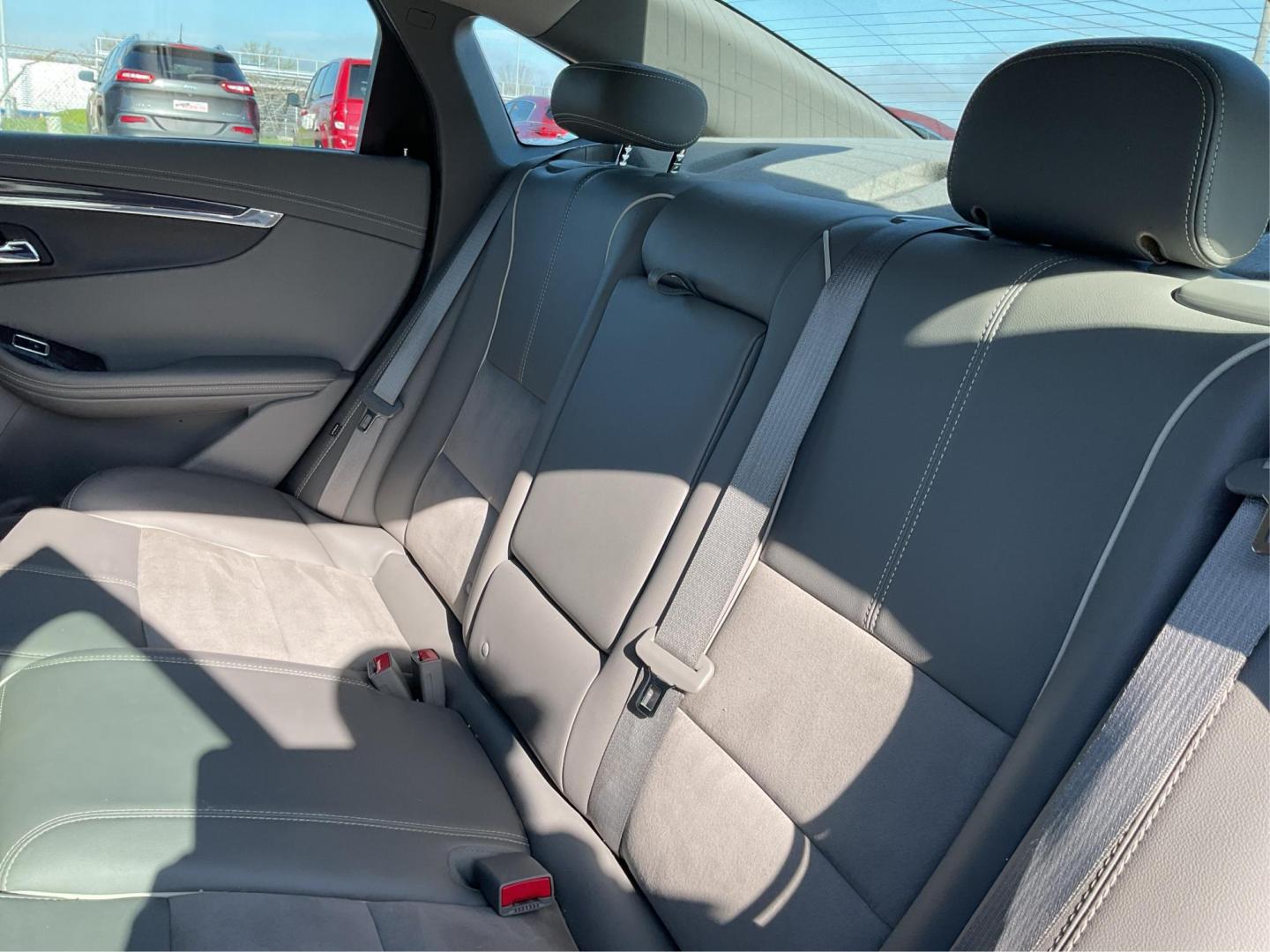2015 Chevrolet Impala 2LT (2G1125S32F9) with an 3.6L V-6 gasoline direct injection engine, located at 1099 N County Rd 25A, Troy, OH, 45373, (937) 908-9800, 40.057079, -84.212883 - Photo#9