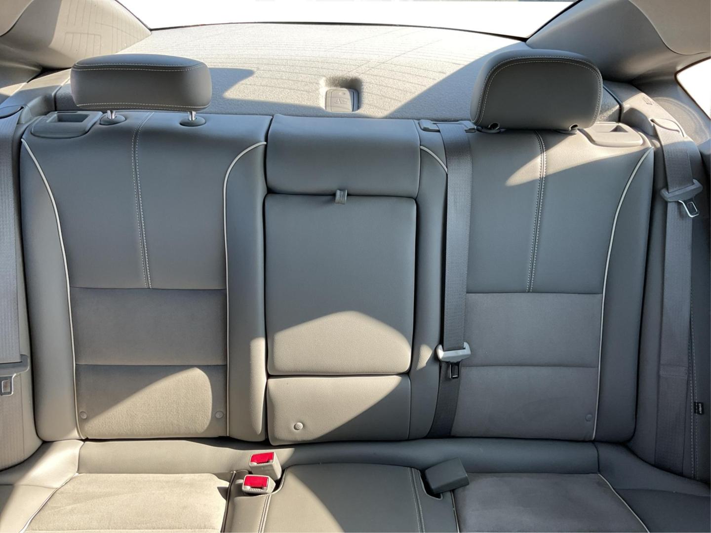 2015 Chevrolet Impala 2LT (2G1125S32F9) with an 3.6L V-6 gasoline direct injection engine, located at 1099 N County Rd 25A, Troy, OH, 45373, (937) 908-9800, 40.057079, -84.212883 - Photo#13