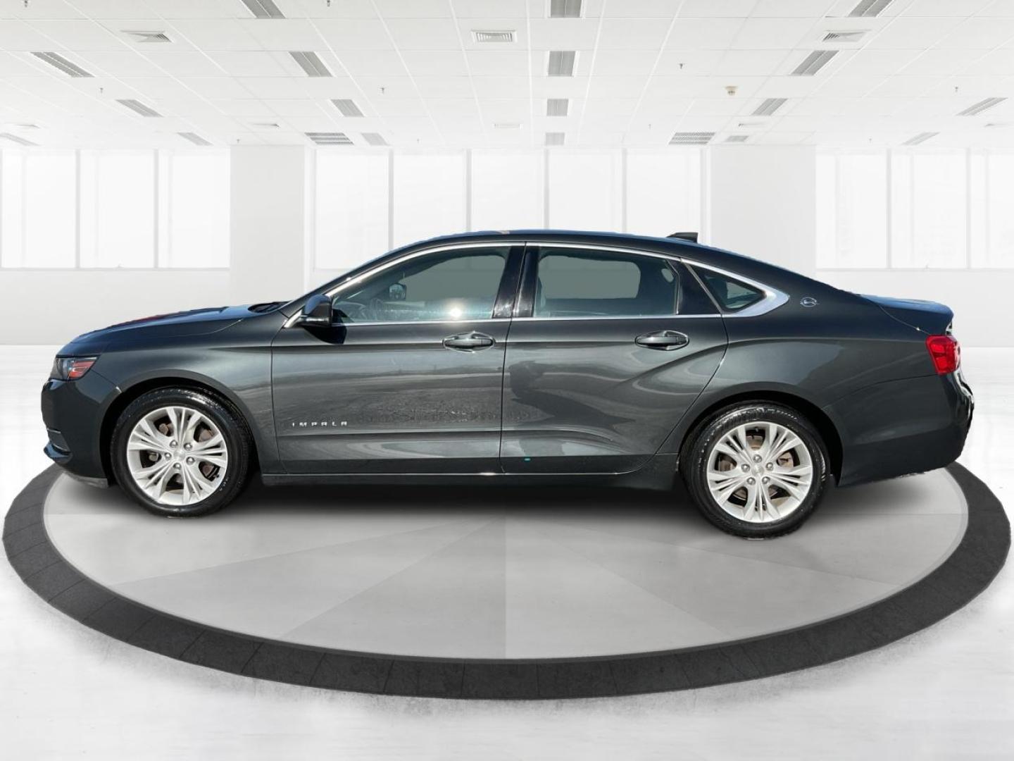 2015 Chevrolet Impala 2LT (2G1125S32F9) with an 3.6L V-6 gasoline direct injection engine, located at 1099 N County Rd 25A, Troy, OH, 45373, (937) 908-9800, 40.057079, -84.212883 - Photo#5