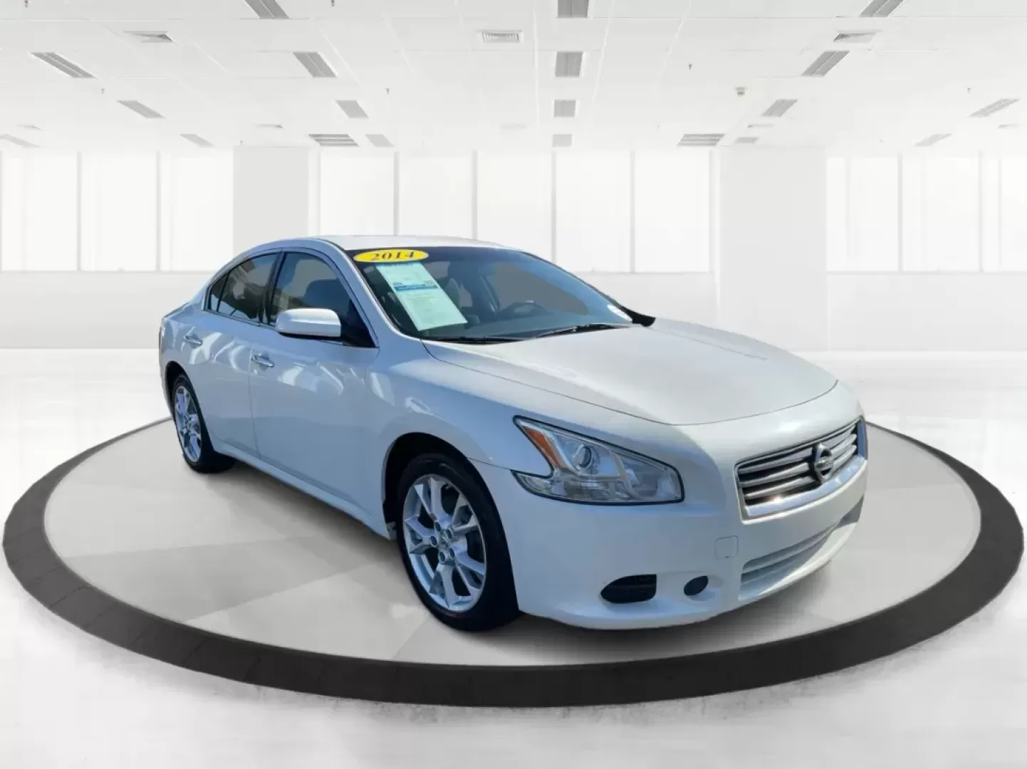 2014 Nissan Maxima 3.5 S (1N4AA5AP5EC) with an VQ 3.5L V-6 DOHC engine, located at 880 E. National Road, Vandalia, OH, 45377, (937) 908-9800, 39.891918, -84.183594 - Photo#0