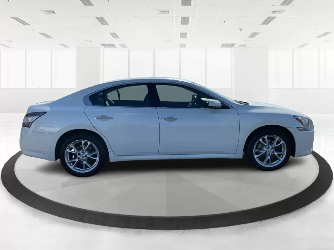 photo of 2014 Nissan Maxima 3.5 S