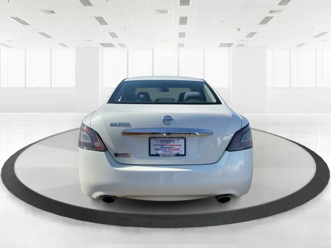 2014 Nissan Maxima 3.5 S (1N4AA5AP5EC) with an VQ 3.5L V-6 DOHC engine, located at 880 E. National Road, Vandalia, OH, 45377, (937) 908-9800, 39.891918, -84.183594 - One Owner - Photo#3