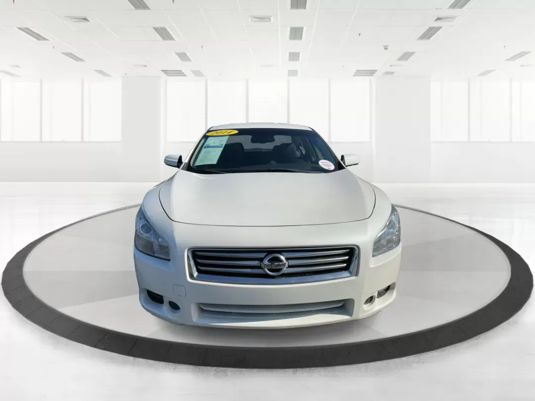 2014 Nissan Maxima 3.5 S (1N4AA5AP5EC) with an VQ 3.5L V-6 DOHC engine, located at 880 E. National Road, Vandalia, OH, 45377, (937) 908-9800, 39.891918, -84.183594 - One Owner - Photo#6