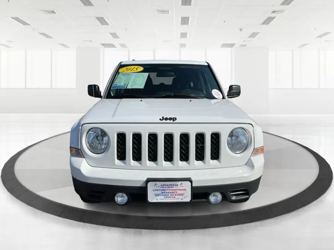 2015 Jeep Patriot Altitude Edition (1C4NJPBA1FD) with an 2L I-4 DOHC engine, located at 401 Woodman Dr, Riverside, OH, 45431, (937) 908-9800, 39.760899, -84.123421 - Photo#4