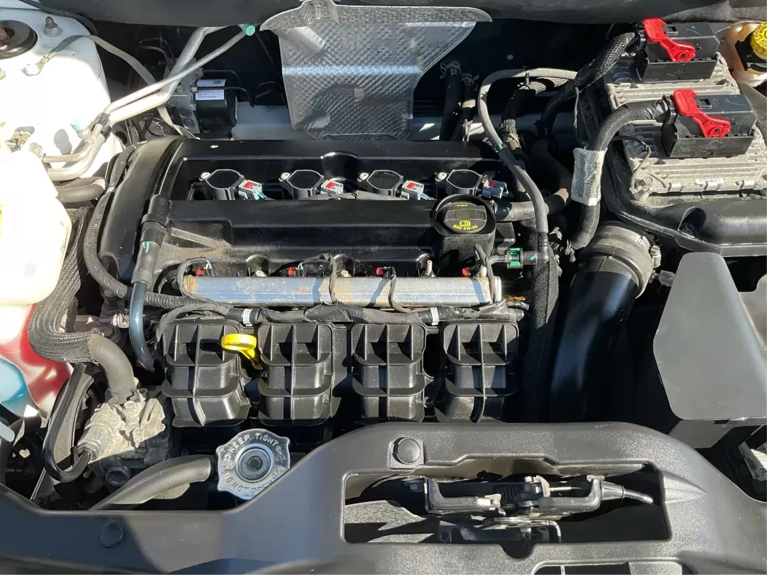 2015 Jeep Patriot Altitude Edition (1C4NJPBA1FD) with an 2L I-4 DOHC engine, located at 401 Woodman Dr, Riverside, OH, 45431, (937) 908-9800, 39.760899, -84.123421 - Photo#8