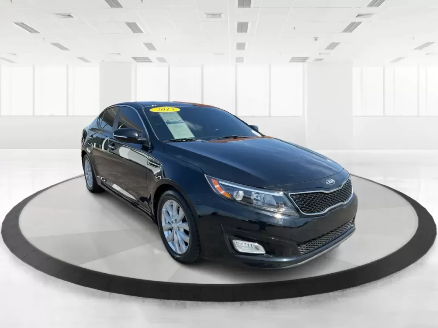 2015 Kia Optima EX (5XXGN4A72FG) with an Theta II 2.4L I-4 gasoline direct injection engine, located at 1951 S Dayton Lakeview Rd., New Carlisle, OH, 45344, (937) 908-9800, 39.890999, -84.050255 - Photo#0