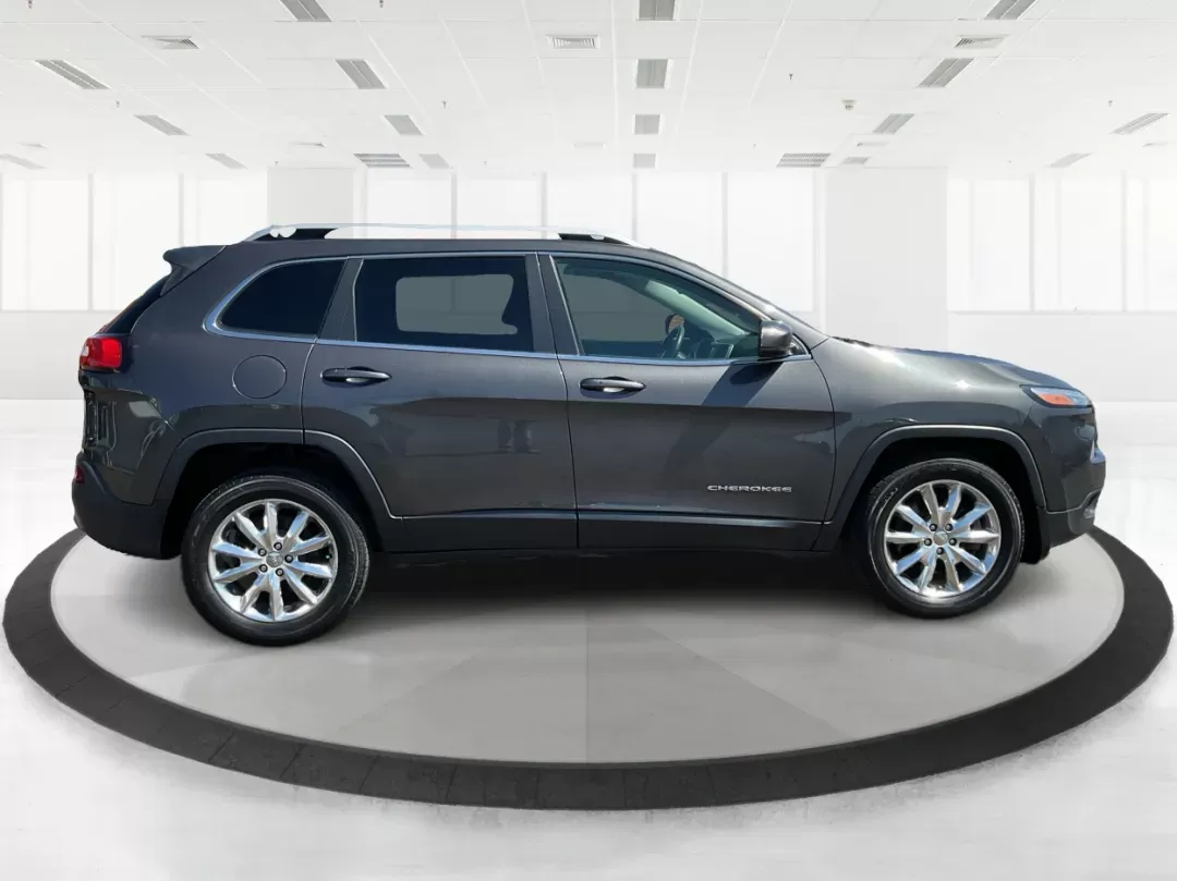 photo of 2014 Jeep Cherokee Limited 4WD