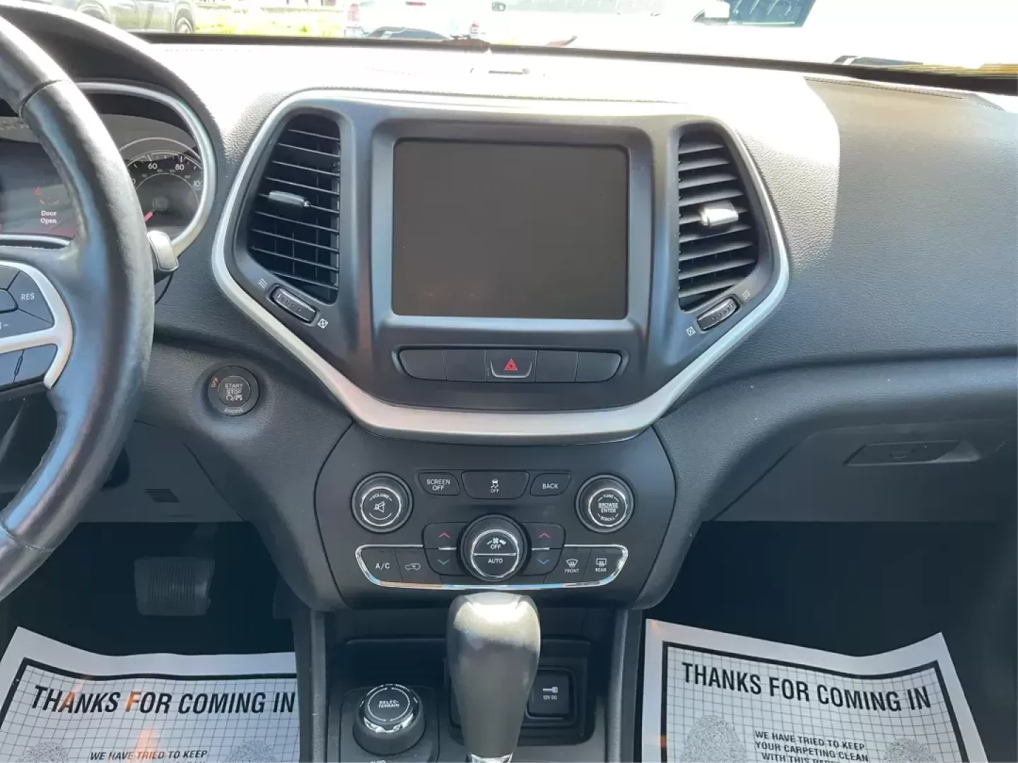 2014 Jeep Cherokee Limited 4WD (1C4PJMDBXEW) with an 2.4L L4 DOHC 16V engine, 9-Speed Automatic transmission, located at 880 E. National Road, Vandalia, OH, 45377, (937) 908-9800, 39.891918, -84.183594 - Photo#12
