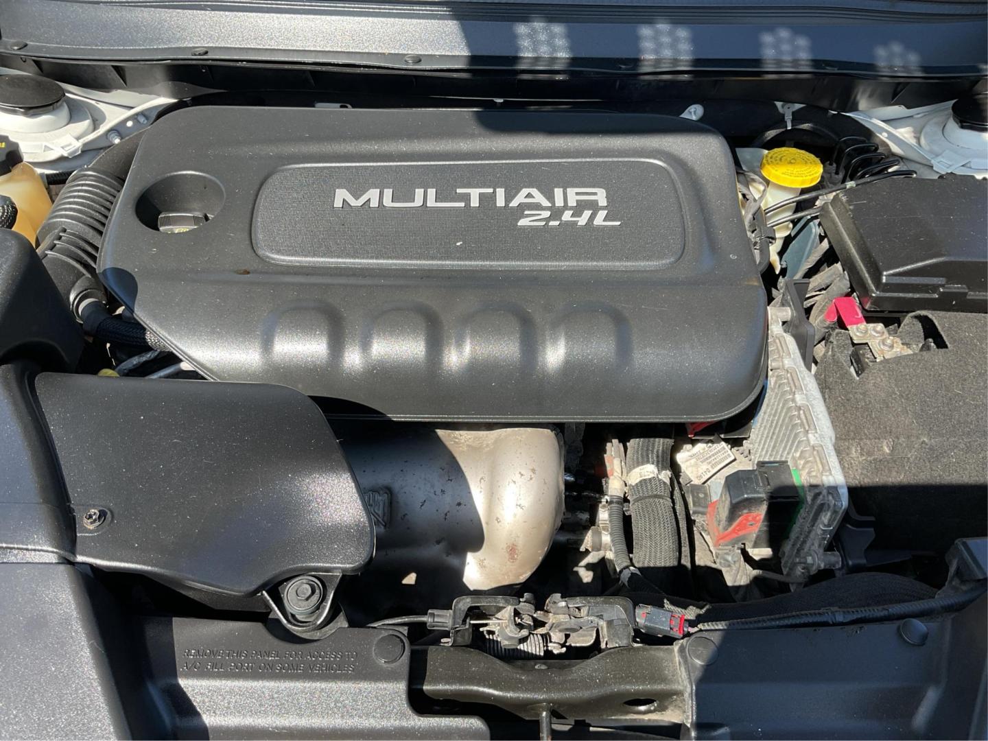 2015 Jeep Cherokee Latitude FWD (1C4PJLCB5FW) with an 2.4L L4 DOHC 16V engine, 9-Speed Automatic transmission, located at 401 Woodman Dr, Riverside, OH, 45431, (937) 908-9800, 39.760899, -84.123421 - Photo#10