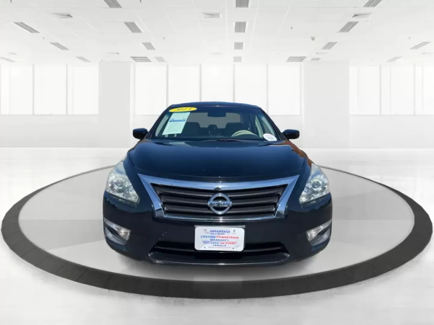 2013 Nissan Altima 2.5 S (1N4AL3AP1DC) with an 2.5L I-4 DOHC engine, located at 401 Woodman Dr, Riverside, OH, 45431, (937) 908-9800, 39.760899, -84.123421 - Photo#6
