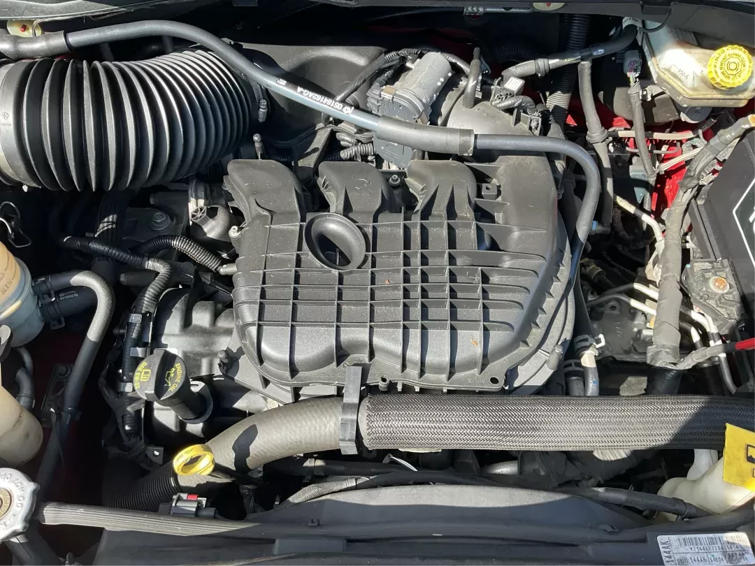 2015 Dodge Grand Caravan SE (2C4RDGBG9FR) with an 3.6L V-6 DOHC engine, located at 1230 East Main St, Xenia, OH, 45385, (937) 908-9800, 39.688026, -83.910172 - 2015 Dodge Grand Caravan SE - Photo#10