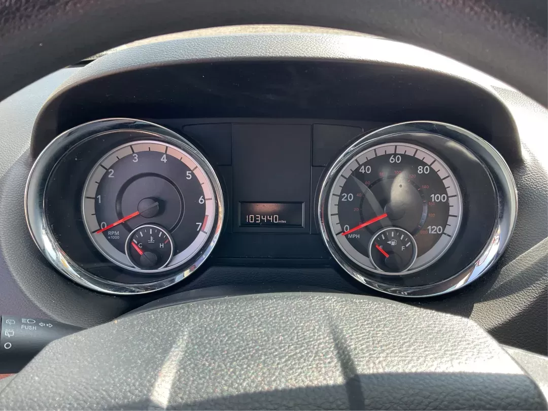 2015 Dodge Grand Caravan SE (2C4RDGBG9FR) with an 3.6L V-6 DOHC engine, located at 1230 East Main St, Xenia, OH, 45385, (937) 908-9800, 39.688026, -83.910172 - 2015 Dodge Grand Caravan SE - Photo#14