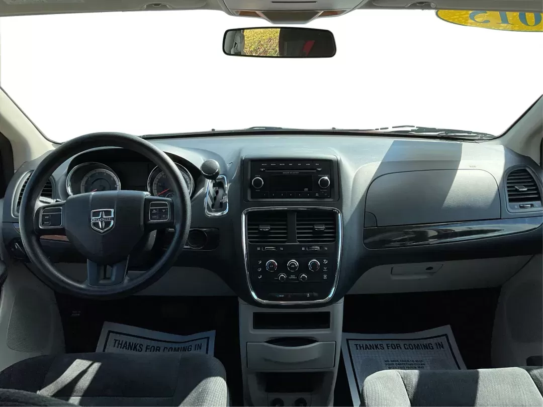 2015 Dodge Grand Caravan SE (2C4RDGBG9FR) with an 3.6L V-6 DOHC engine, located at 1230 East Main St, Xenia, OH, 45385, (937) 908-9800, 39.688026, -83.910172 - 2015 Dodge Grand Caravan SE - Photo#19