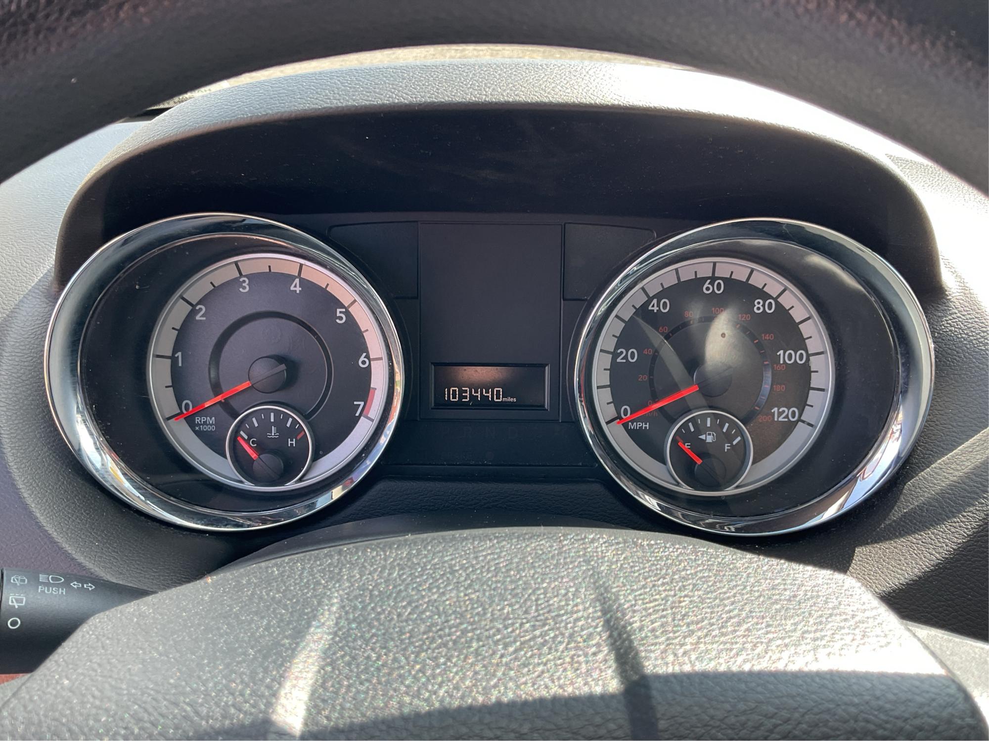 2015 Dodge Grand Caravan SE (2C4RDGBG9FR) with an 3.6L V-6 DOHC engine, located at 1099 N County Rd 25A , Troy, OH, 45373, (937) 908-9800, 40.057079, -84.212883 - 2015 Dodge Grand Caravan SE - Photo#14