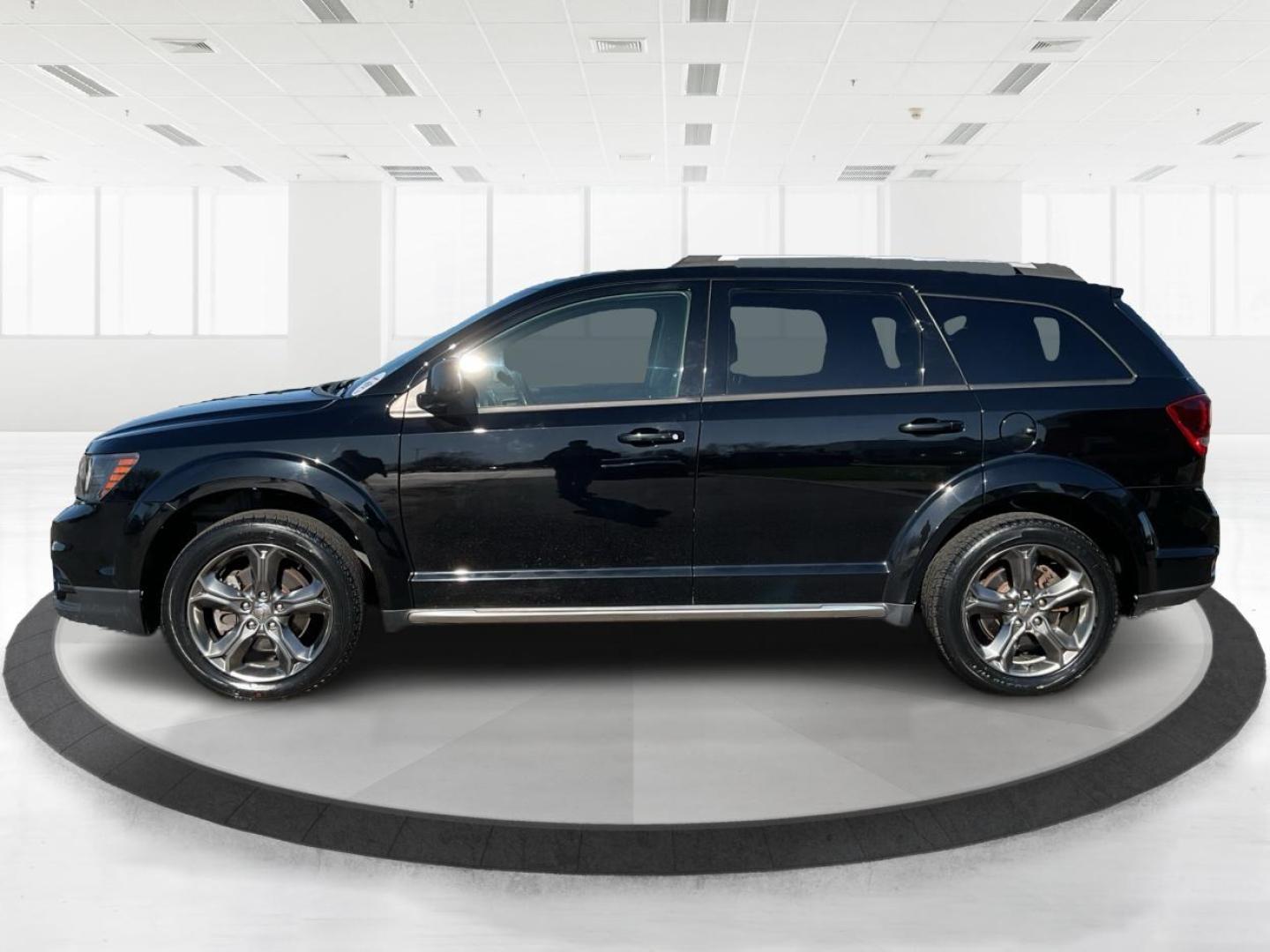 2016 Dodge Journey Crossroad (3C4PDCGG0GT) with an Other engine, located at 1951 S Dayton Lakeview Rd., New Carlisle, OH, 45344, (937) 908-9800, 39.890999, -84.050255 - Photo#5