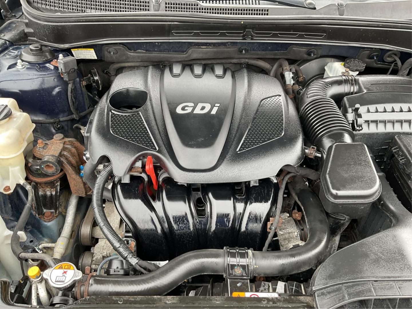 2013 Hyundai Sonata GLS (5NPEB4AC6DH) with an 2.4L L4 DOHC 16V engine, 6-Speed Automatic transmission, located at 1951 S Dayton Lakeview Rd., New Carlisle, OH, 45344, (937) 908-9800, 39.890999, -84.050255 - Photo#10