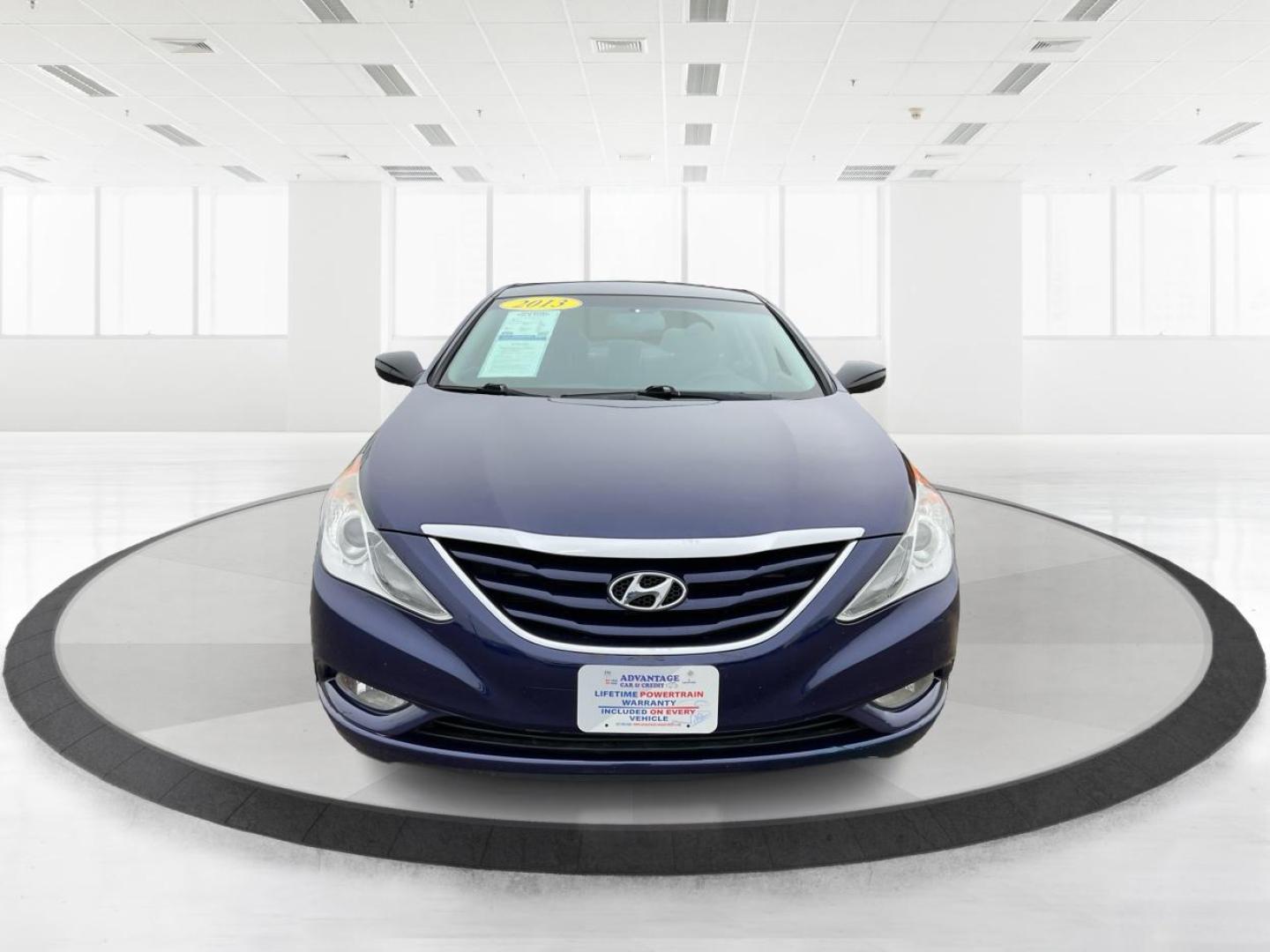 2013 Hyundai Sonata GLS (5NPEB4AC6DH) with an 2.4L L4 DOHC 16V engine, 6-Speed Automatic transmission, located at 1951 S Dayton Lakeview Rd., New Carlisle, OH, 45344, (937) 908-9800, 39.890999, -84.050255 - Photo#6