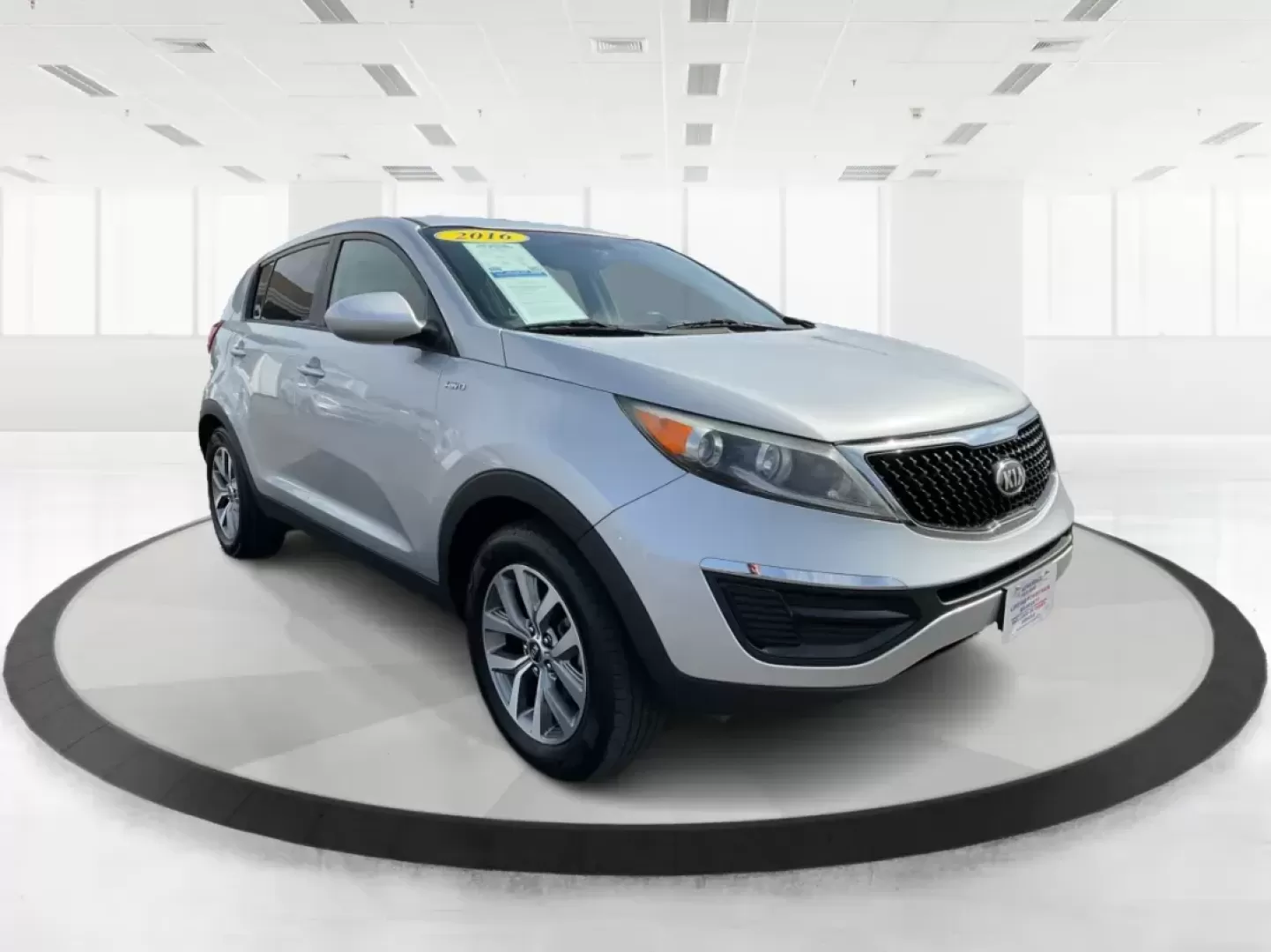 2016 Kia Sportage LX (KNDPBCAC1G7) with an 2.4L I-4 gasoline direct injection engine, located at 401 Woodman Dr, Riverside, OH, 45431, (937) 908-9800, 39.760899, -84.123421 - Photo#0
