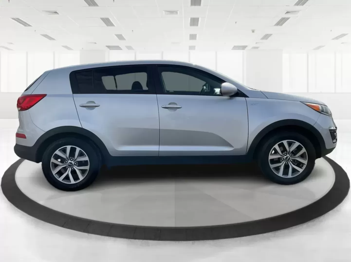 2016 Kia Sportage LX (KNDPBCAC1G7) with an 2.4L I-4 gasoline direct injection engine, located at 401 Woodman Dr, Riverside, OH, 45431, (937) 908-9800, 39.760899, -84.123421 - Photo#1