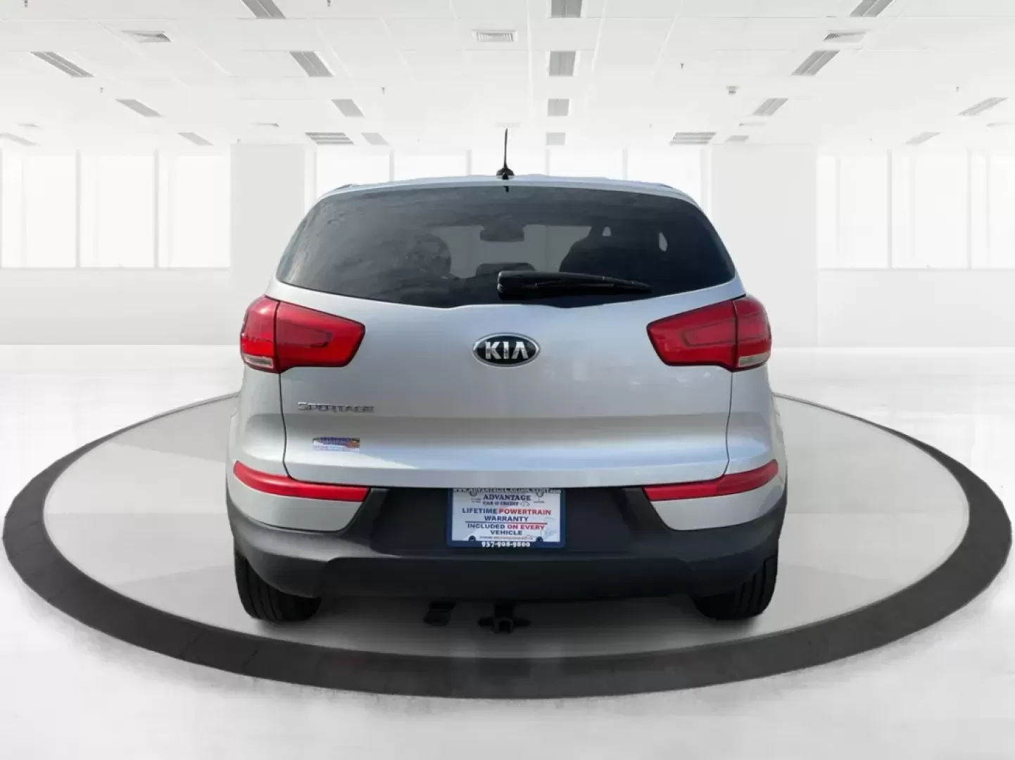 2016 Kia Sportage LX (KNDPBCAC1G7) with an 2.4L I-4 gasoline direct injection engine, located at 401 Woodman Dr, Riverside, OH, 45431, (937) 908-9800, 39.760899, -84.123421 - Photo#3