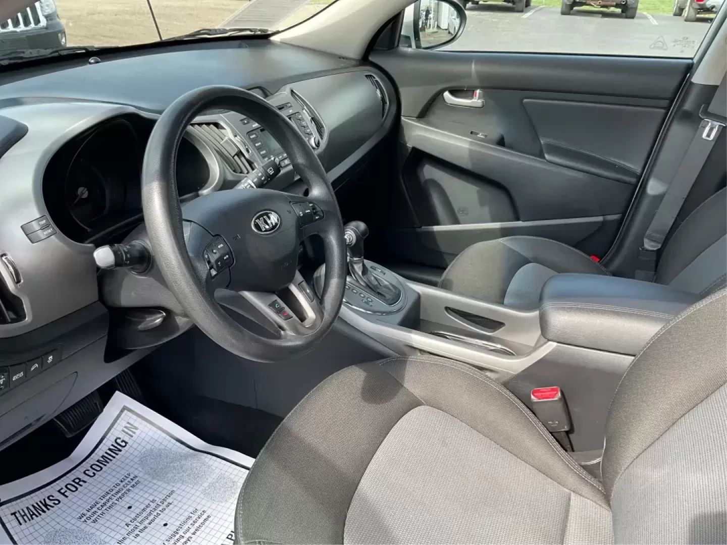 2016 Kia Sportage LX (KNDPBCAC1G7) with an 2.4L I-4 gasoline direct injection engine, located at 401 Woodman Dr, Riverside, OH, 45431, (937) 908-9800, 39.760899, -84.123421 - Photo#8