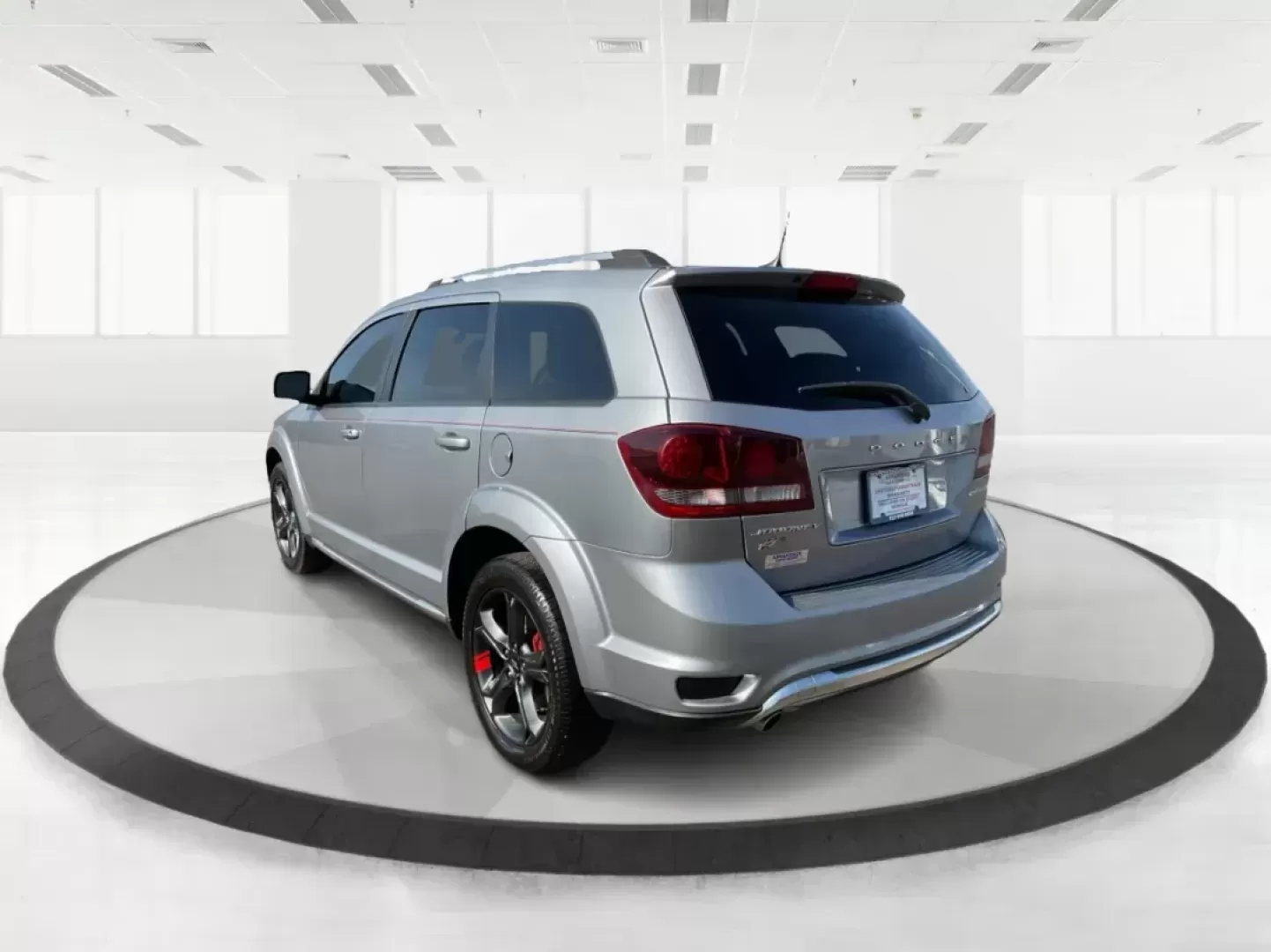 2018 Dodge Journey Crossroad AWD (3C4PDDGG8JT) with an Pentastar 3.6L V-6 DOHC engine, located at 4508 South Dixie Dr, Moraine, OH, 45439, (937) 908-9800, 39.689976, -84.218452 - Photo#4