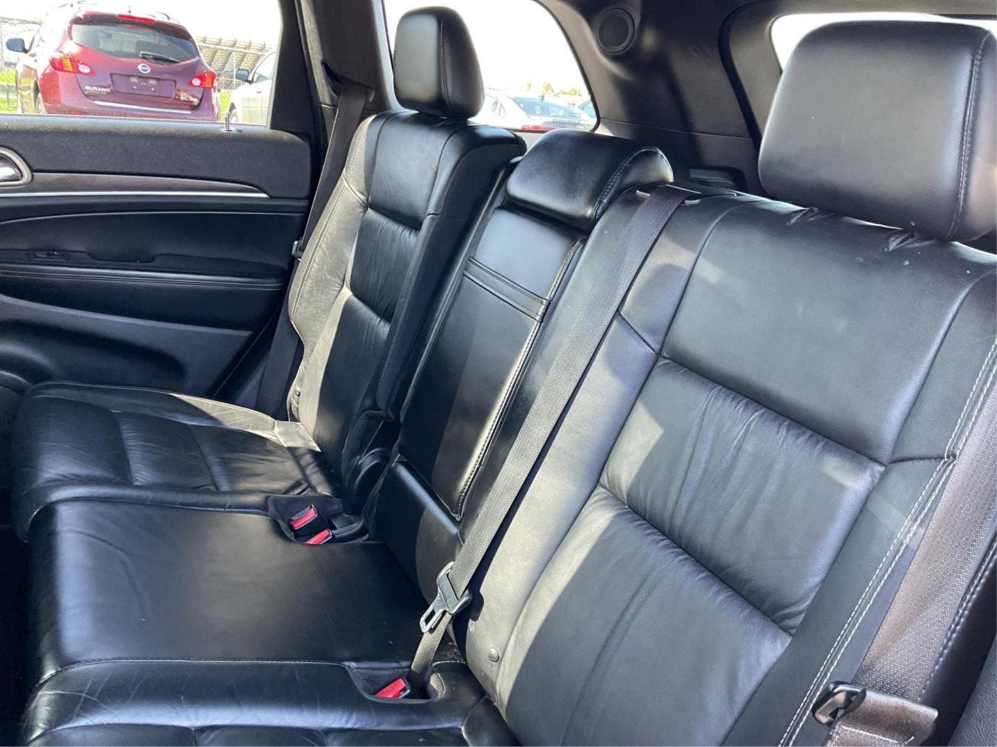 2014 Jeep Grand Cherokee Limited (1C4RJFBG4EC) with an Other engine, located at 1230 East Main St, Xenia, OH, 45385, (937) 908-9800, 39.688026, -83.910172 - Photo#9