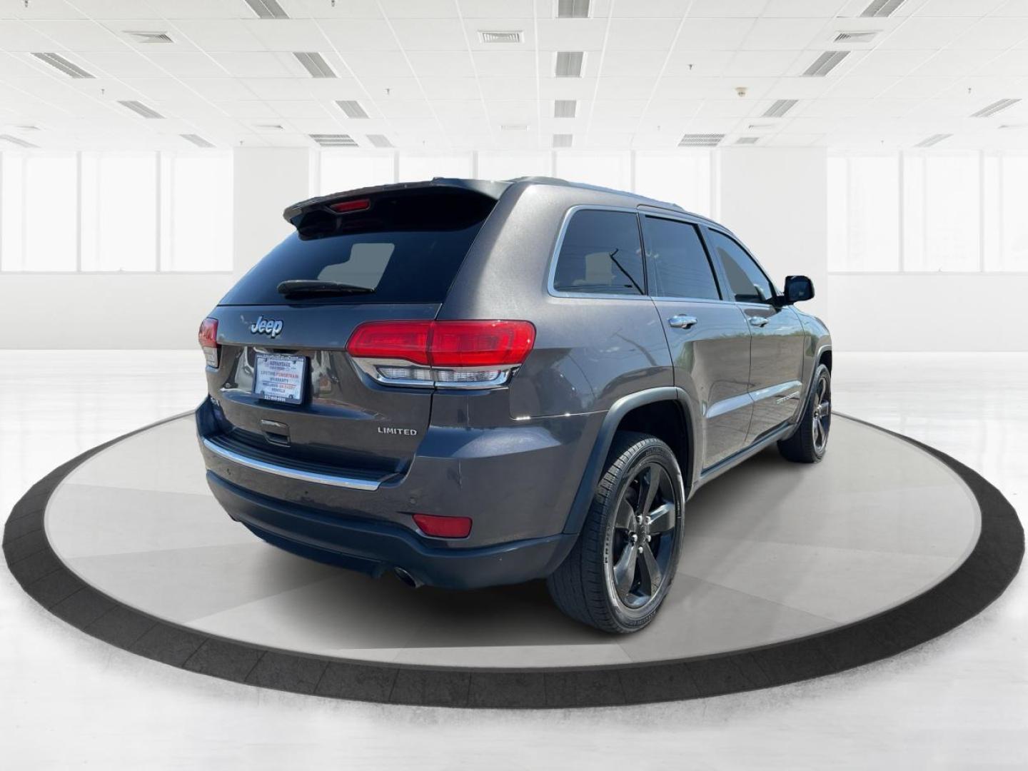 2014 Jeep Grand Cherokee Limited (1C4RJFBG4EC) with an Other engine, located at 1230 East Main St, Xenia, OH, 45385, (937) 908-9800, 39.688026, -83.910172 - Photo#2