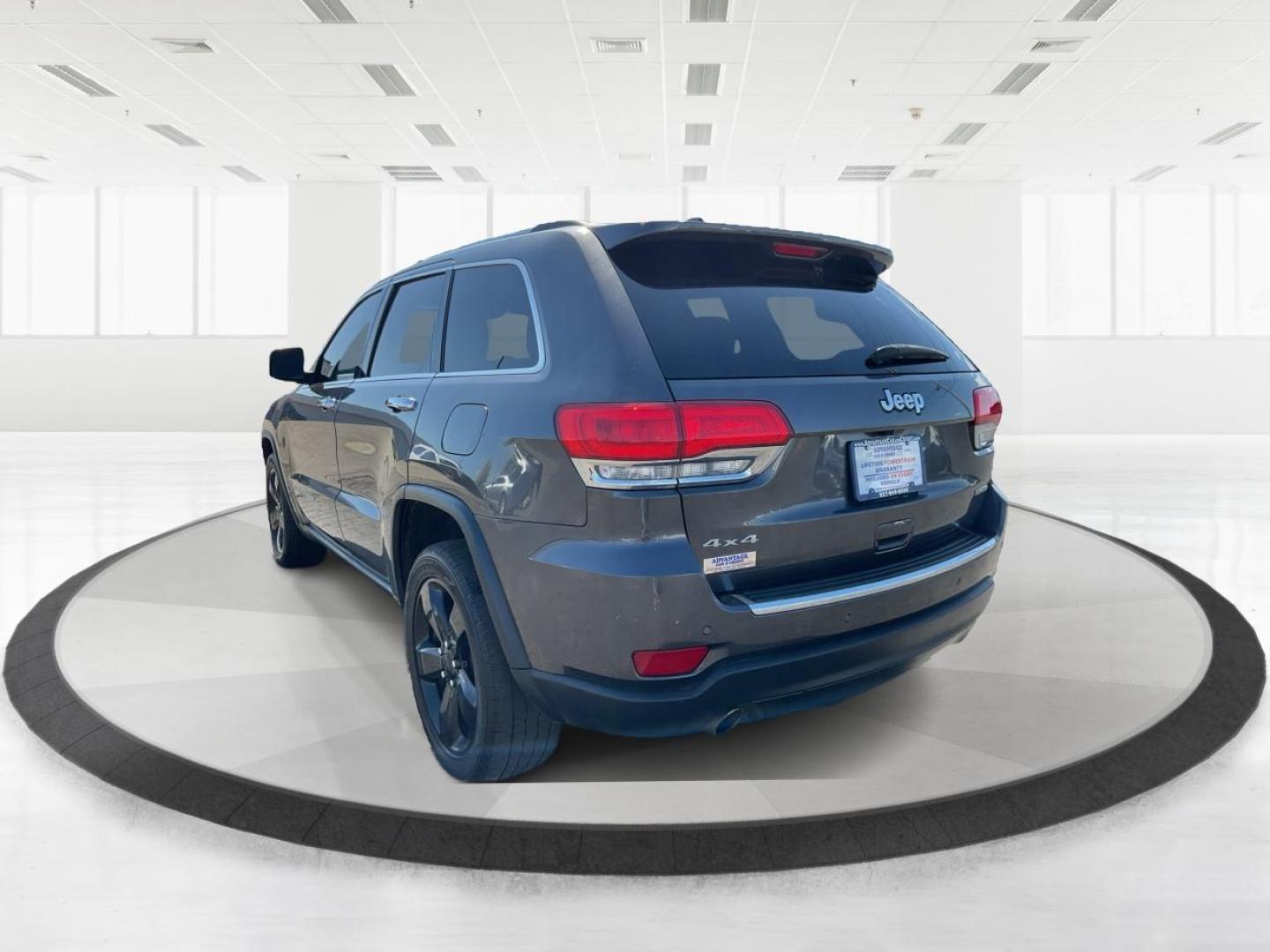 2014 Jeep Grand Cherokee Limited (1C4RJFBG4EC) with an Other engine, located at 1230 East Main St, Xenia, OH, 45385, (937) 908-9800, 39.688026, -83.910172 - Photo#4