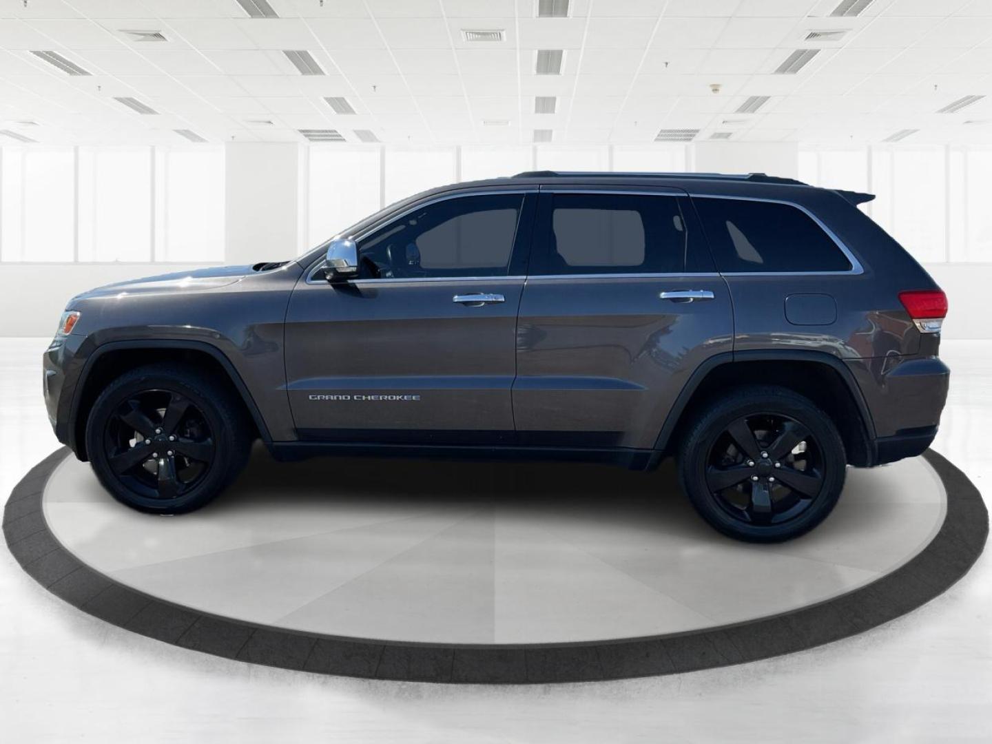 2014 Jeep Grand Cherokee Limited (1C4RJFBG4EC) with an Other engine, located at 1230 East Main St, Xenia, OH, 45385, (937) 908-9800, 39.688026, -83.910172 - Photo#5