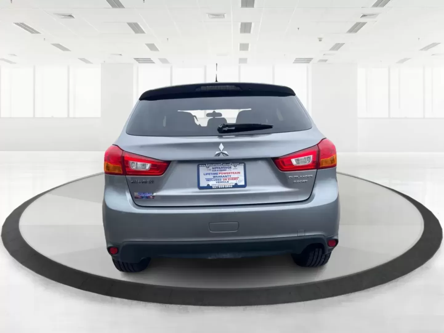 2015 Mitsubishi Outlander Sport ES (4A4AP3AUXFE) with an 2L I-4 DOHC engine, located at 4508 South Dixie Dr, Moraine, OH, 45439, (937) 908-9800, 39.689976, -84.218452 - 2015 Mitsubishi Outlander Sport ES - Photo#3