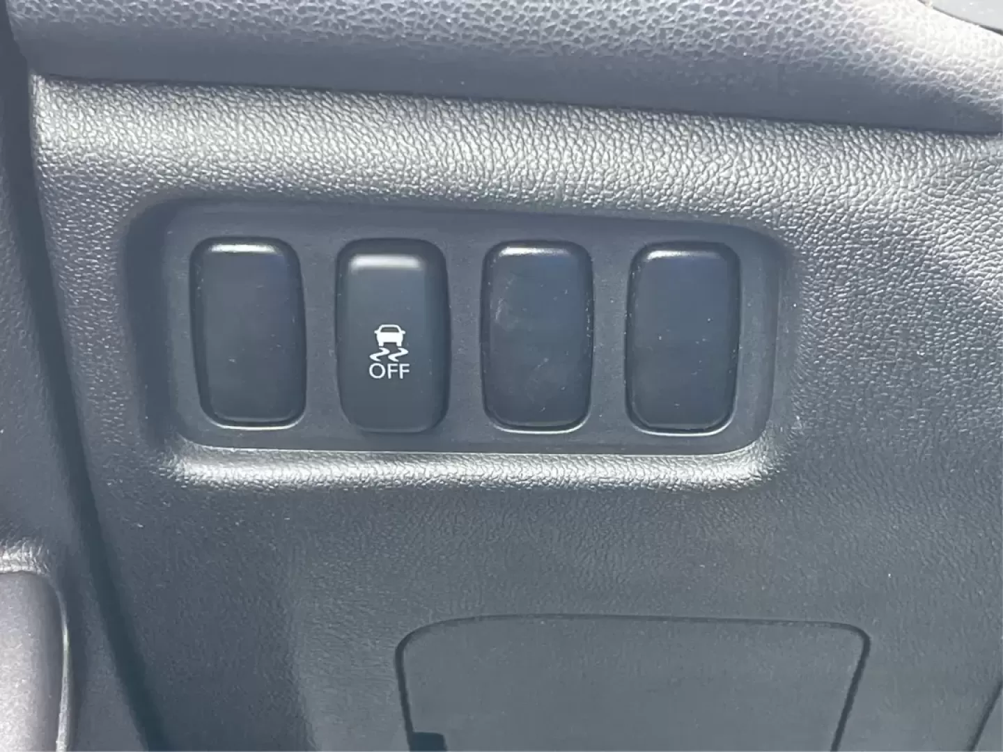 2015 Mitsubishi Outlander Sport ES (4A4AP3AUXFE) with an 2L I-4 DOHC engine, located at 4508 South Dixie Dr, Moraine, OH, 45439, (937) 908-9800, 39.689976, -84.218452 - 2015 Mitsubishi Outlander Sport ES - Photo#16