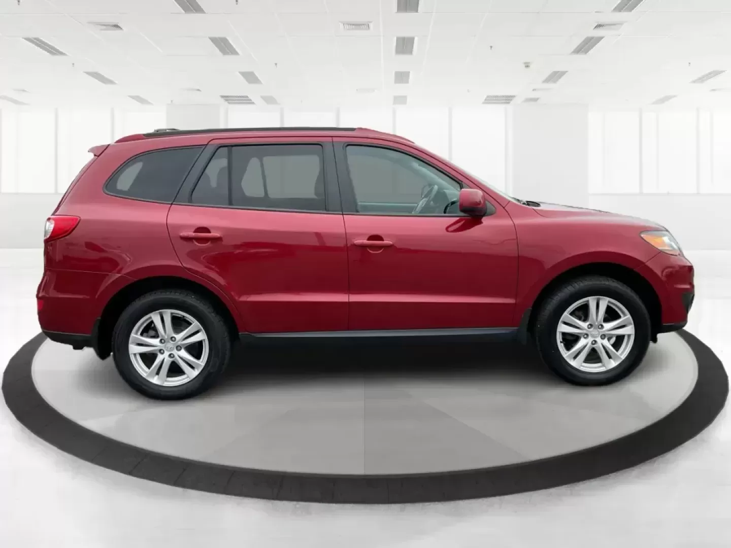 2011 Hyundai Santa Fe SE (5XYZHDAG5BG) with an 3.5L V-6 DOHC engine, located at 1184 Kauffman Ave, Fairborn, OH, 45324, (937) 908-9800, 39.807072, -84.030914 - Photo#1