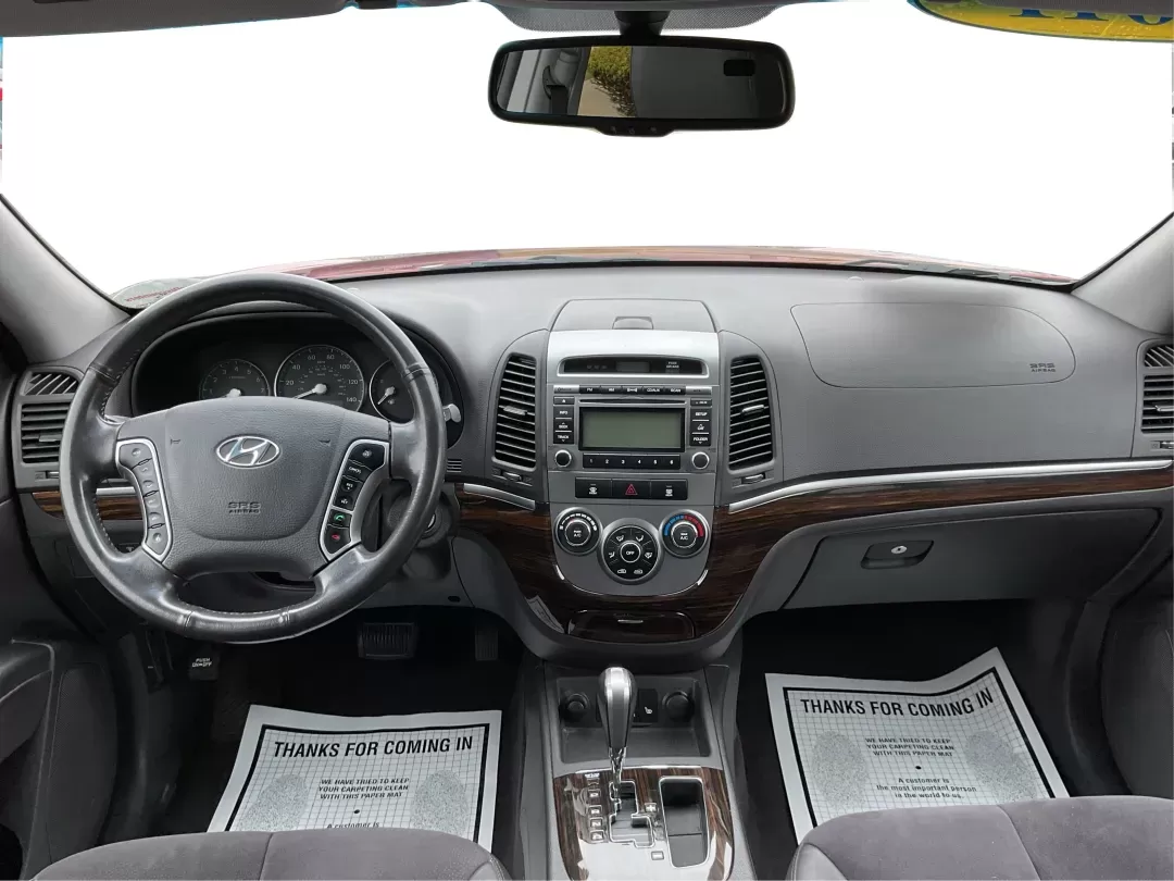2011 Hyundai Santa Fe SE (5XYZHDAG5BG) with an 3.5L V-6 DOHC engine, located at 1184 Kauffman Ave, Fairborn, OH, 45324, (937) 908-9800, 39.807072, -84.030914 - 2011 Hyundai Santa Fe SE - Photo#19