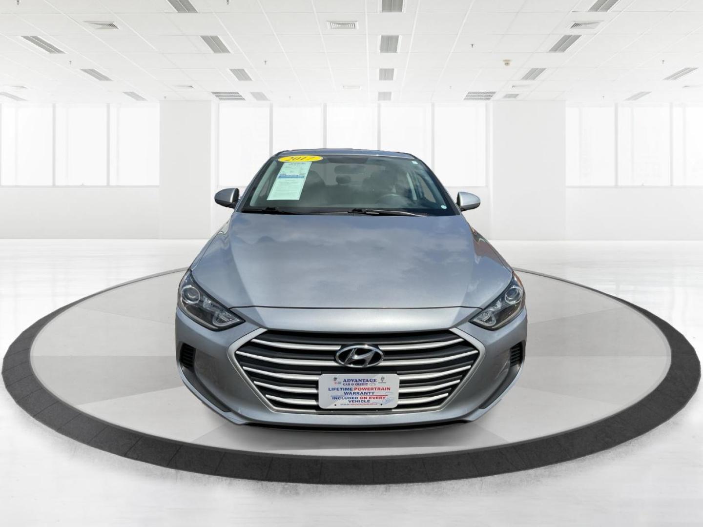 2017 Hyundai Elantra SE (5NPD84LF1HH) with an Nu 2L I-4 DOHC engine, located at 880 E. National Road, Vandalia, OH, 45377, (937) 908-9800, 39.891918, -84.183594 - Photo#6