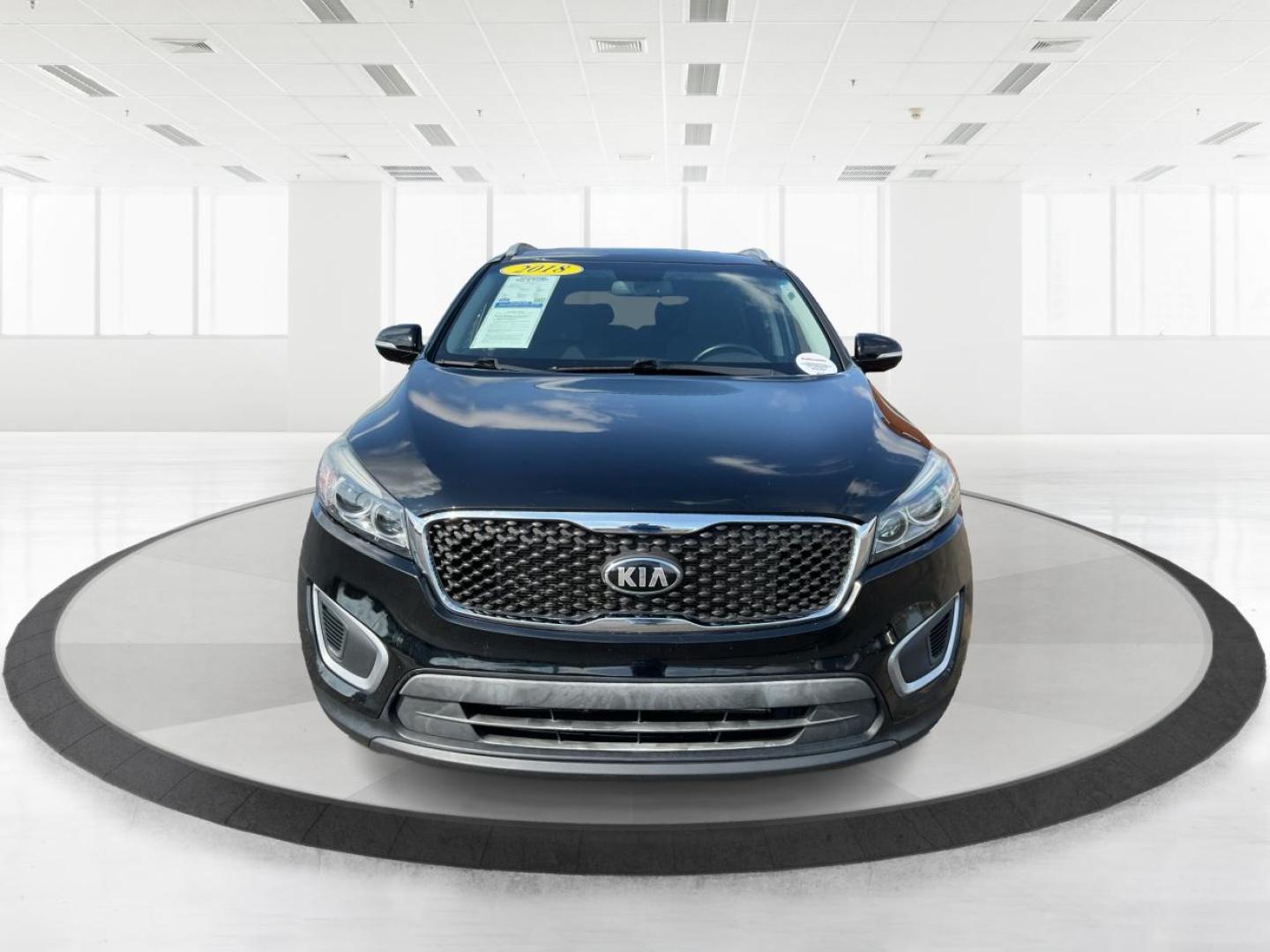2018 Kia Sorento 2.4L LX (5XYPGDA35JG) with an 2.4L I-4 gasoline direct injection engine, located at 8750 N County Rd 25A, Piqua, OH, 45356, (937) 908-9800, 40.164391, -84.232513 - Photo#6