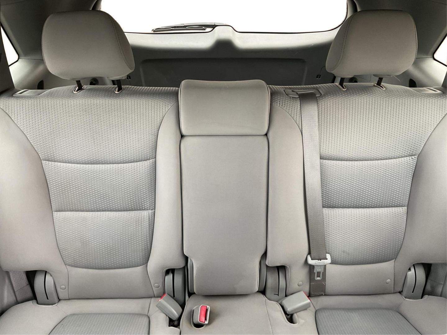 2012 Kia Sorento LX (5XYKTCA68CG) with an 2.4L I-4 gasoline direct injection engine, located at 4508 South Dixie Dr, Moraine, OH, 45439, (937) 908-9800, 39.689976, -84.218452 - Photo#13