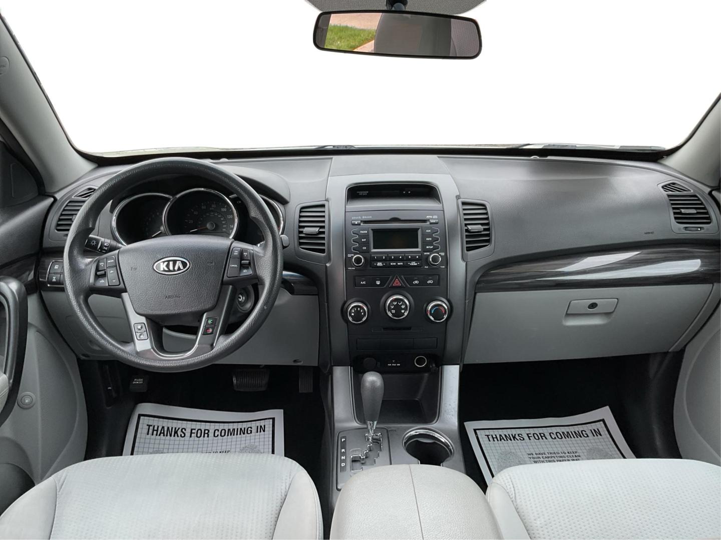 2012 Kia Sorento LX (5XYKTCA68CG) with an 2.4L I-4 gasoline direct injection engine, located at 4508 South Dixie Dr, Moraine, OH, 45439, (937) 908-9800, 39.689976, -84.218452 - Photo#18