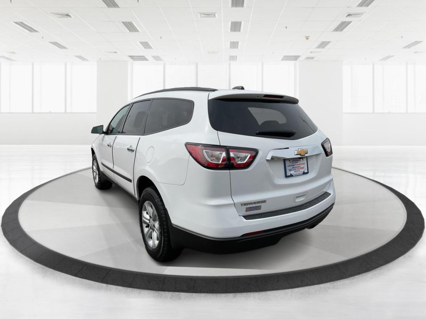 2017 Chevrolet Traverse LS (1GNKRFED9HJ) with an 3.6L V-6 gasoline direct injection engine, located at 1230 East Main St, Xenia, OH, 45385, (937) 908-9800, 39.688026, -83.910172 - Photo#4